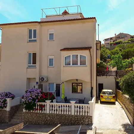 Apartman Tolles Meri 3 Mit Grill Und Garten By Interhome *