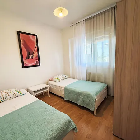 Tolles Meri 3 Mit Grill Und Garten By Interhome Apartman