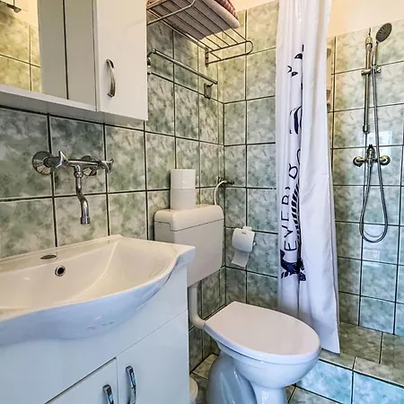 Tolles Meri 3 Mit Grill Und Garten By Interhome Apartman *